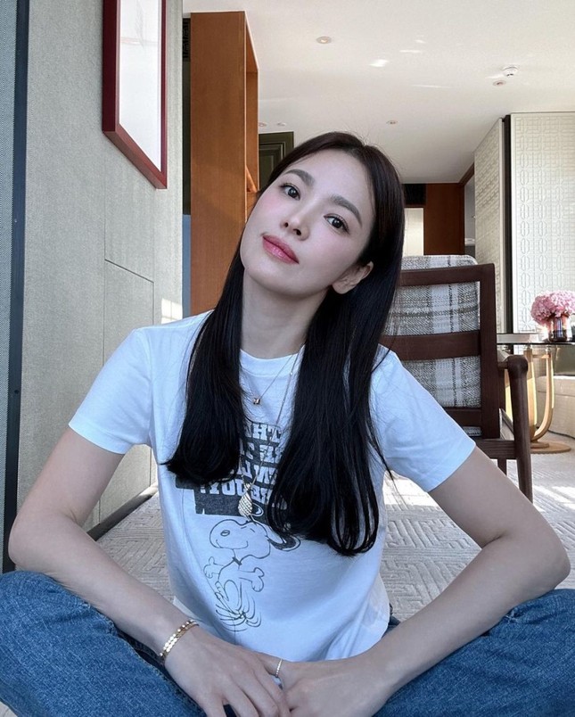 Ảnh đời thường Song Hye Kyo ở tuổi 42 ảnh 1