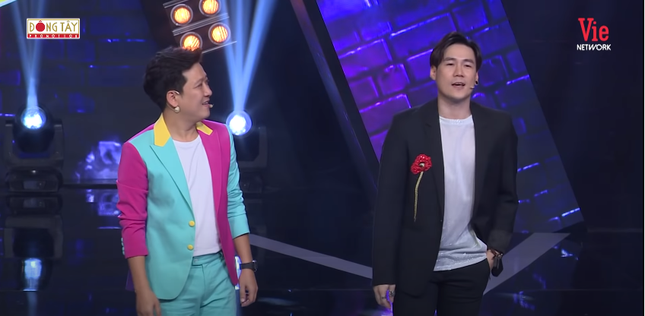Khắc Việt khiến khán giả bật cười khi kêu gọi nghệ sĩ không tham gia show có Trường Giang ảnh 1