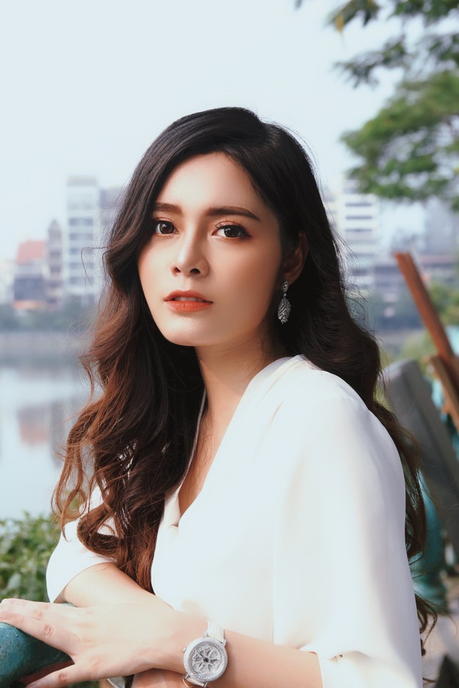 Cao Diệp Anh xuất hiện trong loạt phim giờ vàng trên VTV, từng thi Hoa hậu Hoàn vũ ảnh 6