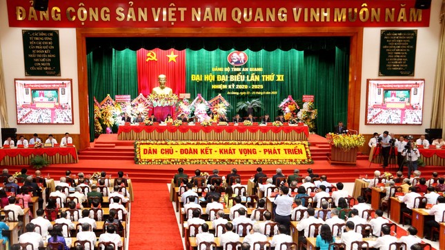 Trưởng ban Tuyên giáo Trung ương: Xây dựng đội ngũ cán bộ đủ phẩm chất, năng lực, uy tín ảnh 1