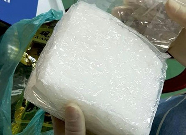 Hot girl xứ Huế vận chuyển 1,5 kg ma túy đá từ biên giới ảnh 1