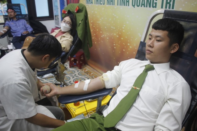 Nhiều thanh niên Quảng Trị hiến máu hàng chục lần ảnh 6