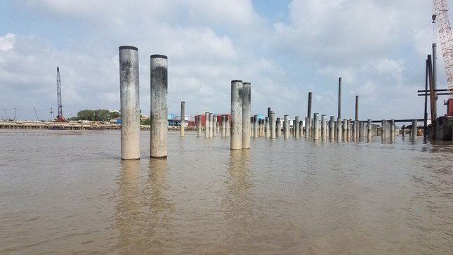 Chủ tịch UBND TPHCM: ‘Làm cảng ‘chui’ giữa sông Sài Gòn là không thể chấp nhận ảnh 2