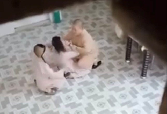 Thu quyết định bổ nhiệm trụ trì, biệt chúng 6 tháng với sư cô bạo hành trẻ em ảnh 3