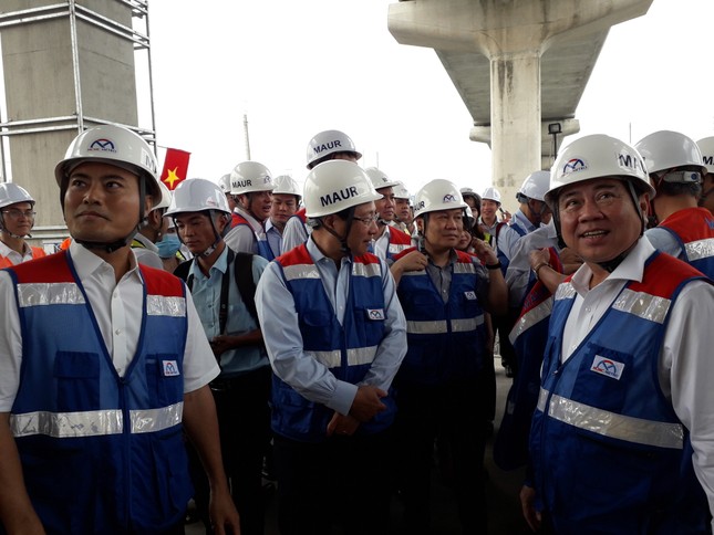 Phó Thủ tướng Phạm Bình Minh thị sát tuyến metro số 1, gỡ vướng các dự án ODA ảnh 2