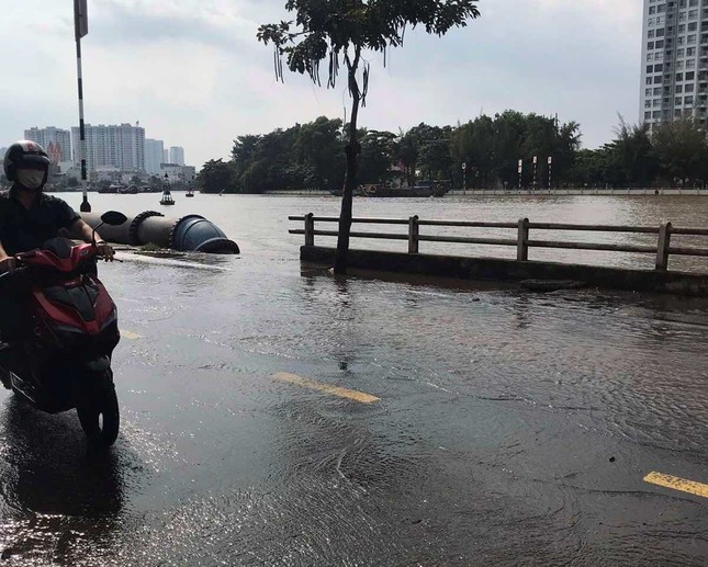 Triều cường giữa tháng 11 ở TPHCM có thể lập kỷ lục mới ảnh 1