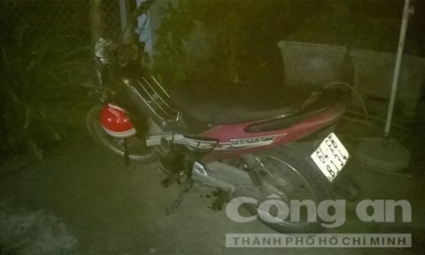 Cặp đôi tuổi teen rủ nhau đi cướp ảnh 1