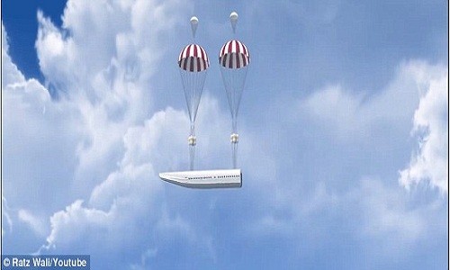 3 năm ròng 'ép' máy bay tự tách rời cabin để cứu người ảnh 2
