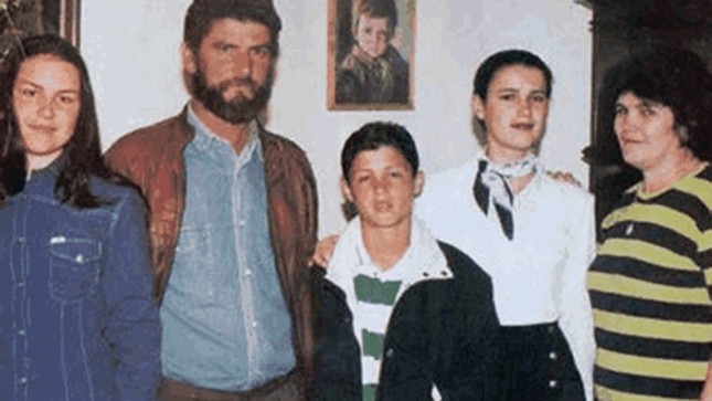 Ronaldo's late father and life never knew photo 1