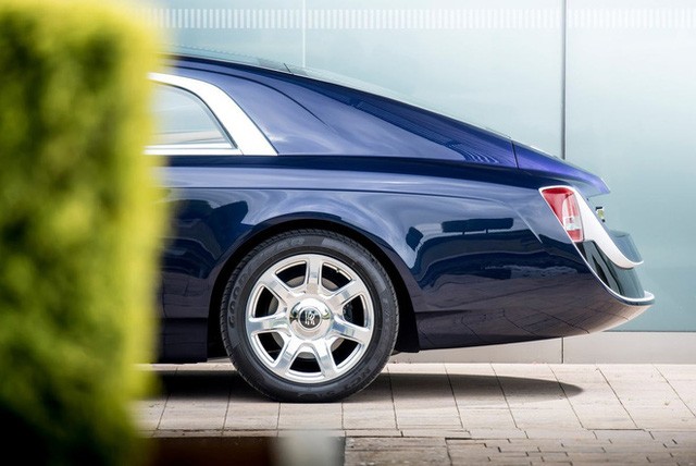 Rolls-Royce Sweptail đắt giá nhất lịch sử nhân loại: Ai là chủ nhân? ảnh 2