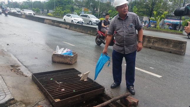 Tìm nguyên nhân siêu máy bơm 'bất lực' trước đường ngập ảnh 4