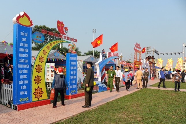 Tuổi trẻ Công an nhân dân học tập, thực hiện 6 điều Bác Hồ dạy ảnh 2