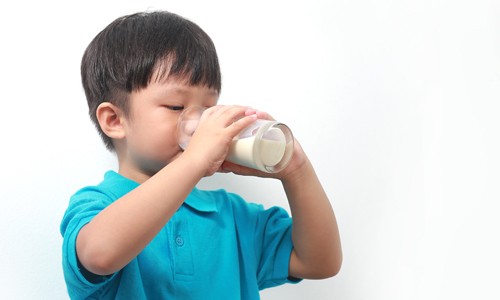 Những lưu ý về dinh dưỡng cho lứa tuổi tiểu học ảnh 1