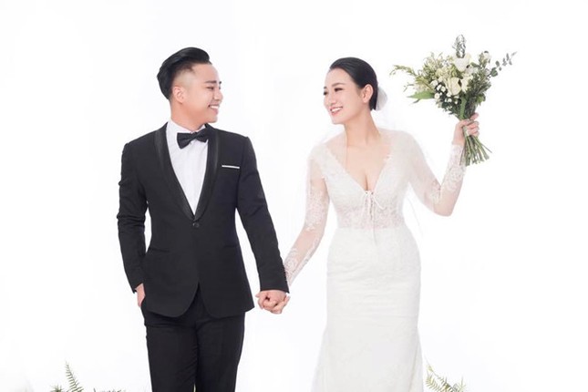 Thiệp cưới 'Toà tuyên án' của đôi trẻ Hà thành ảnh 1