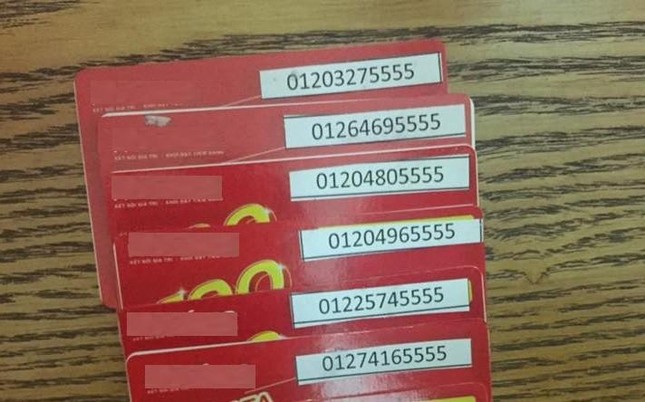 Hàng loạt đại lý ngừng bán sim và chuyển sang thu mua sim 11 số ảnh 1