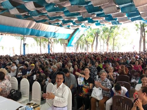 Vinamilk khởi động hành trình chăm sóc sức khỏe người cao tuổi năm 201 ảnh 1