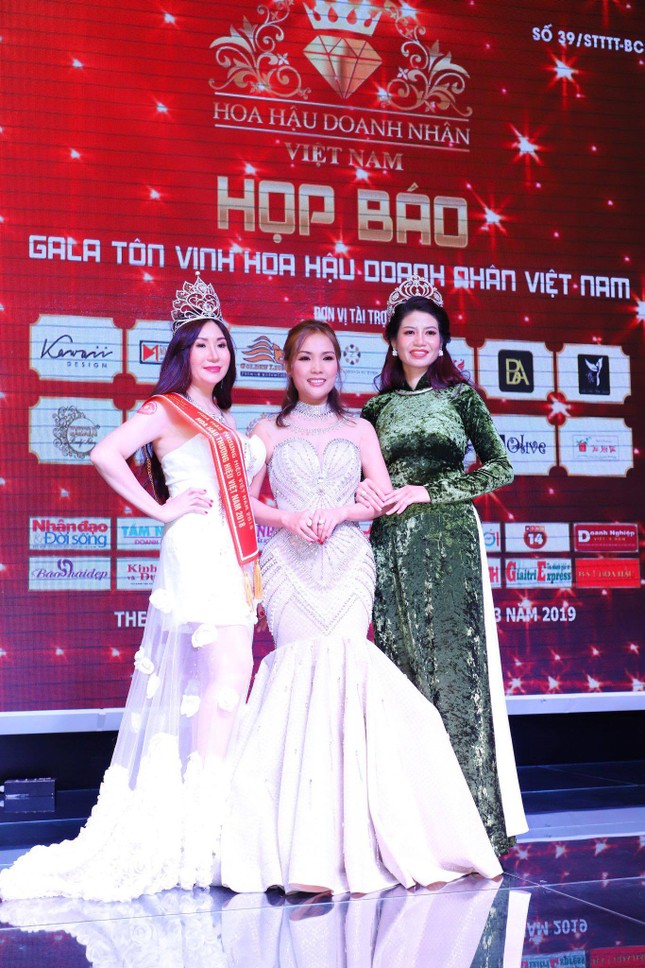 Thạc sĩ Đặng Gia Bena cùng Topstar tôn vinh giá trị nhan sắc Việt ảnh 1