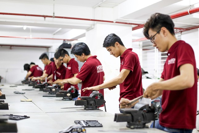Cơ khí - Điện - Điện tử: Những lựa chọn lý tưởng nếu bạn đam mê máy móc ảnh 2
