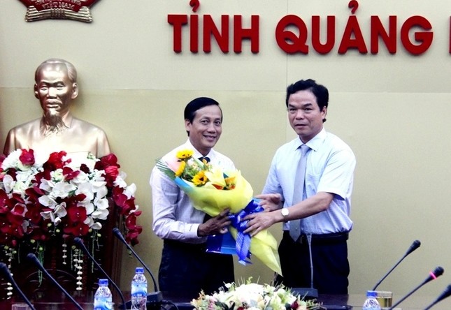 Kiện toàn nhân sự 5 tỉnh thành ảnh 1