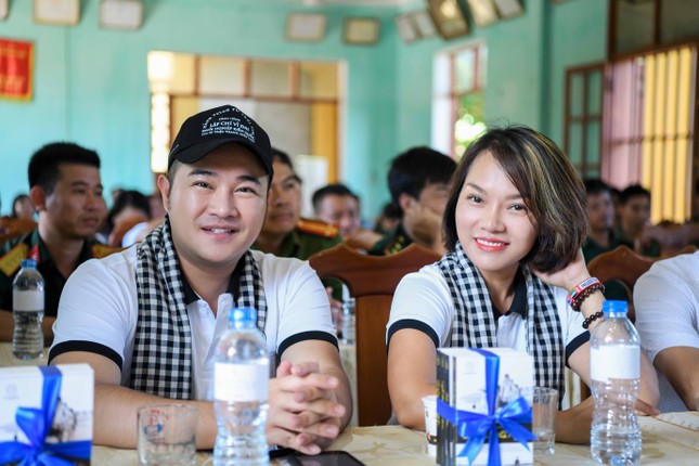 Đọc 5 cuốn sách của 'Hành trình từ trái tim' để có nền tảng khởi nghiệp ảnh 1