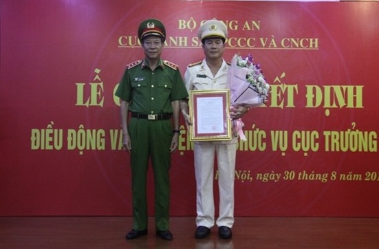 Công bố quyết định của Bộ trưởng Công an về công tác cán bộ ảnh 1