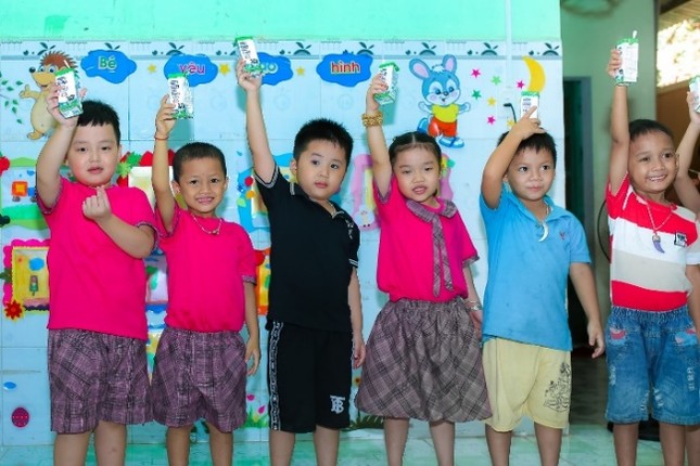 Quảng Nam – Nỗ lực để đưa sữa lên trường học vùng cao ảnh 2
