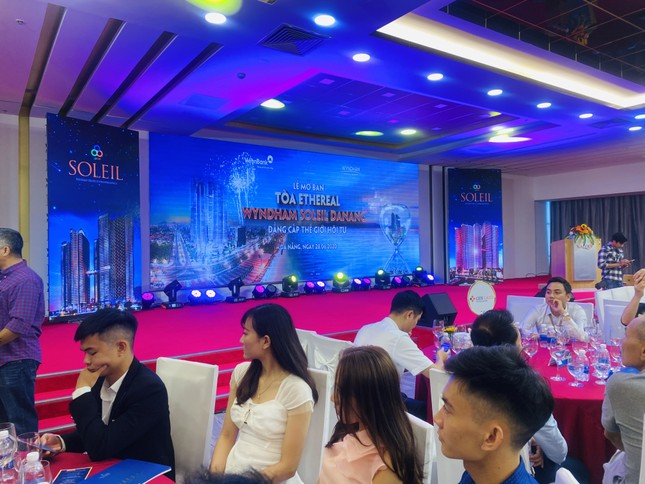 Tháp biểu tượng mới của Đà Nẵng mở bán - Giới thượng lưu săn mua hàng loạt ảnh 2