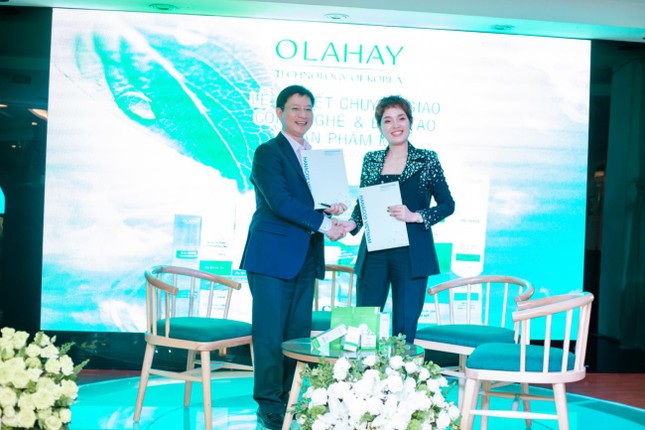 Mỹ phẩm OLAHAY ký kết chuyển giao công nghệ Hàn Quốc với Nhà máy Hanacos Việt Nam ảnh 2
