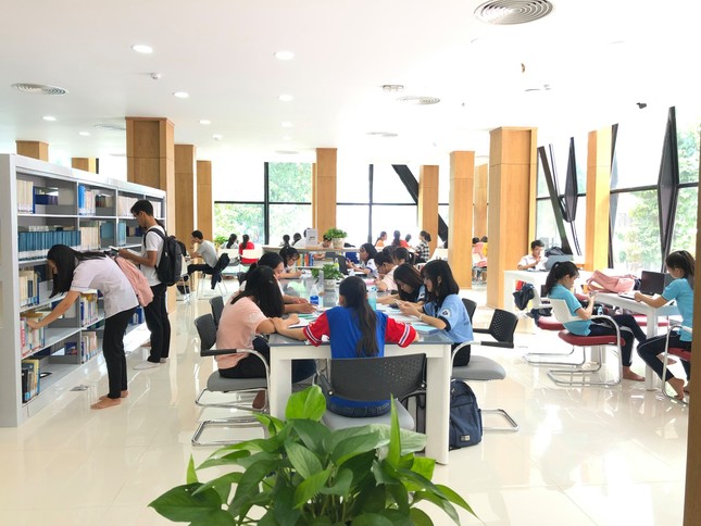 Đại học Công nghiệp Thực phẩm TP. HCM giành Quán quân 'Best University Library 2020' ảnh 7