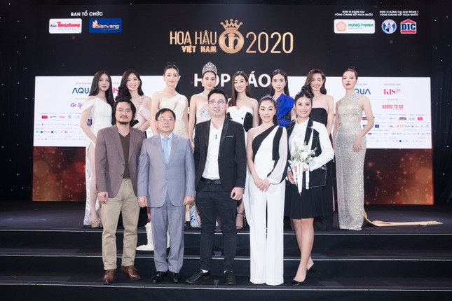 Mỹ phẩm KIS22 đồng hành cùng Hoa hậu Việt Nam 2020 trong buổi họp báo chung kết toàn quốc ảnh 3