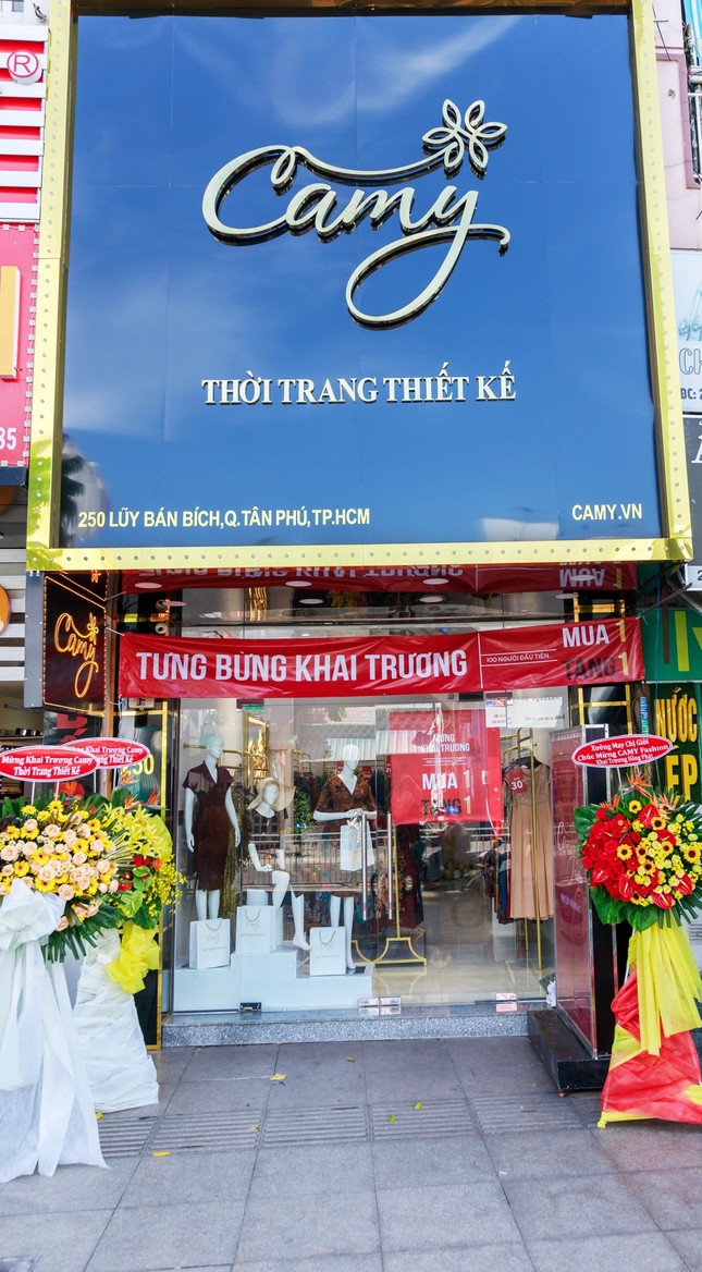 Camy Fashion ra mắt bộ sưu tập đầm dự tiệc đón xuân 2021 ảnh 6