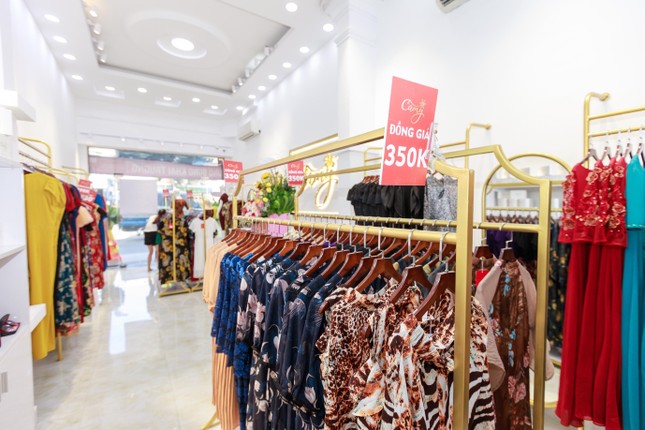 Camy Fashion ra mắt bộ sưu tập đầm dự tiệc đón xuân 2021 ảnh 7