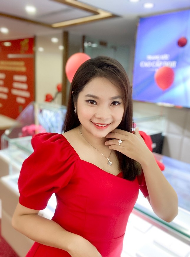 Với trang sức kim cương 8 Hearts & 8 Arrows, ai cũng có thể tỏa sáng ảnh 6