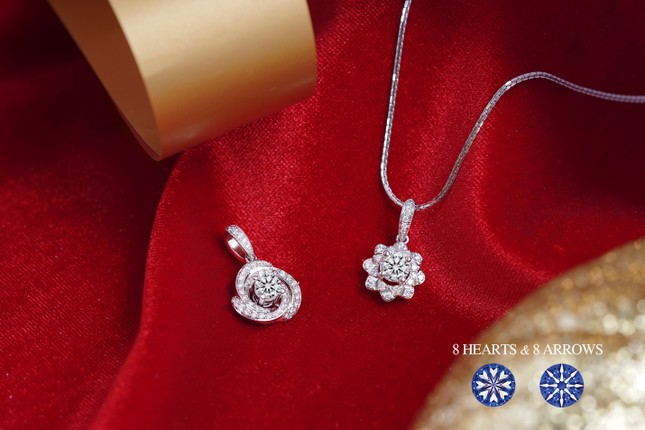 Với trang sức kim cương 8 Hearts & 8 Arrows, ai cũng có thể tỏa sáng ảnh 8