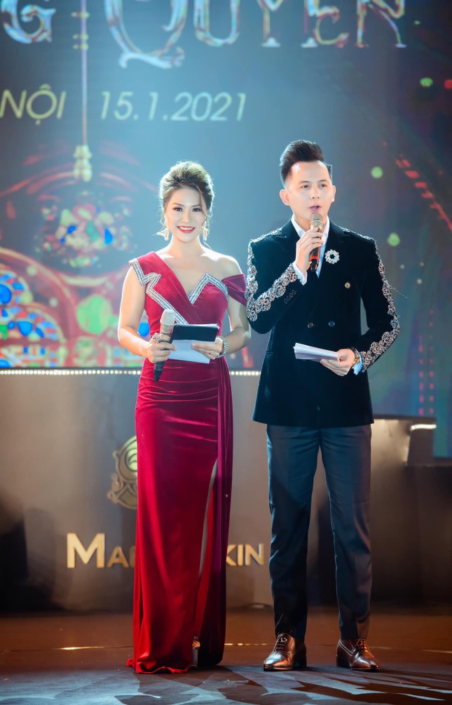 MC Dương Suri hé lộ góc khuất sau sự hào nhoáng của nghề MC truyền hình ảnh 3