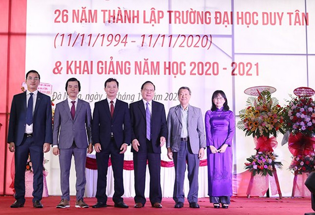 DTU phát sóng chuỗi Livestream Tư vấn Tuyển sinh 2021 ảnh 2