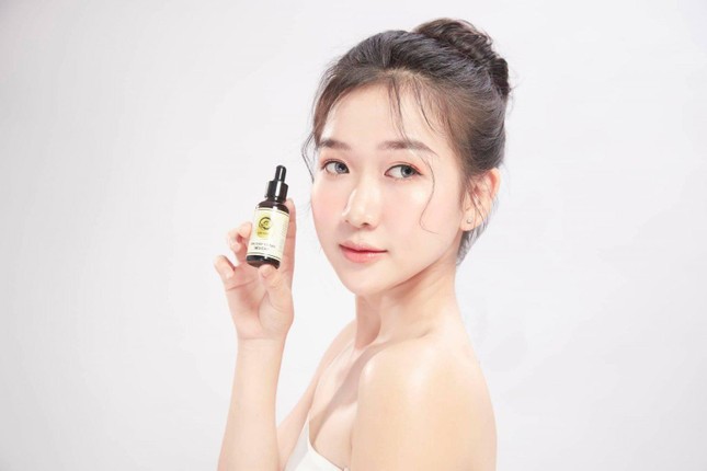 Serum tái tạo da Hoàng Thiên Sâm giải quyết mọi vấn đề của da mụn ảnh 3