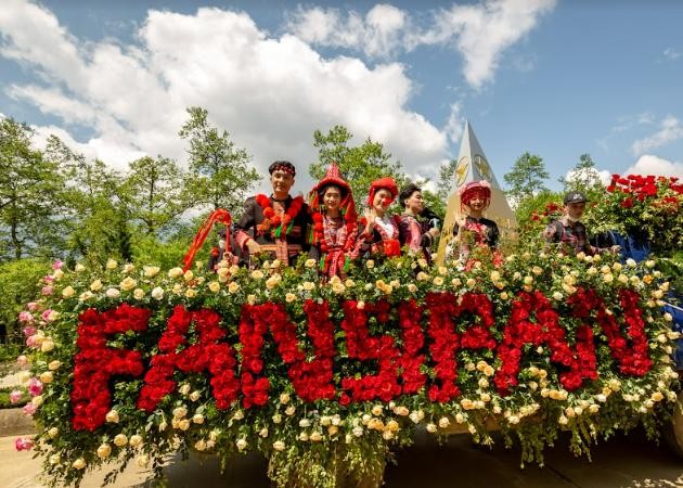 Lễ hội hoa hồng Fansipan 2022 khai màn thành công “đại tiệc hè Sa Pa” ảnh 3