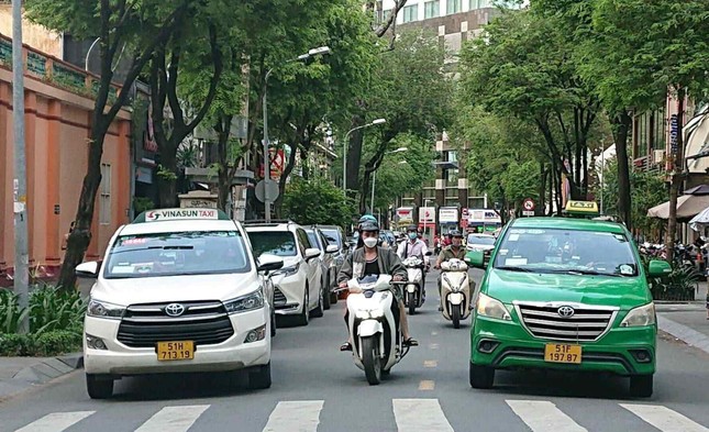 Taxi truyền thống 'đón gió Đông' ảnh 3