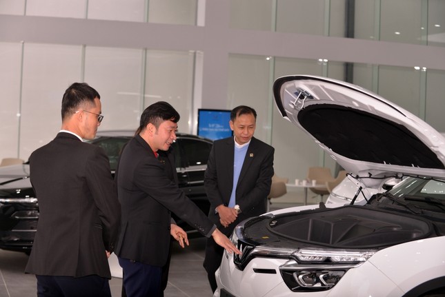 VinFast khai trương showroom 3S đầu tiên tại Lai Châu ảnh 2