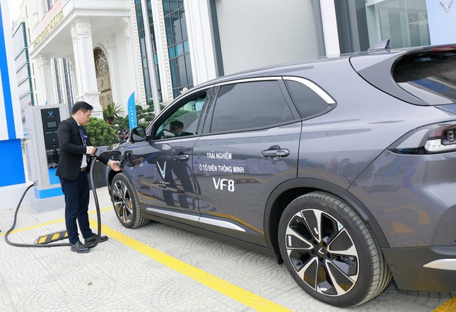 VinFast khai trương showroom 3S đầu tiên tại Lai Châu ảnh 6