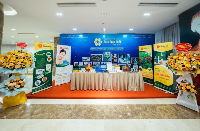 Tập đoàn Y Dược Sâm Ngọc Linh Việt Nam giới thiệu sản phẩm tại Lễ kỷ niệm 40 năm thành lập VUSTA ảnh 1