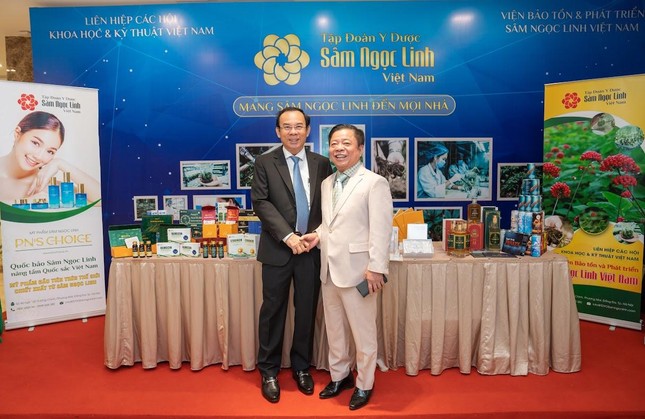 Tập đoàn Y Dược Sâm Ngọc Linh Việt Nam giới thiệu sản phẩm tại Lễ kỷ niệm 40 năm thành lập VUSTA ảnh 2