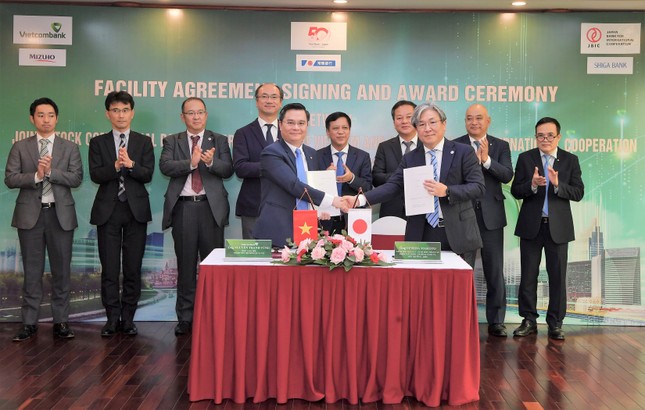Vietcombank và JBIC ký hợp đồng tín dụng 300 triệu USD tài trợ vốn cho các dự án năng lượng tái tạo ảnh 3