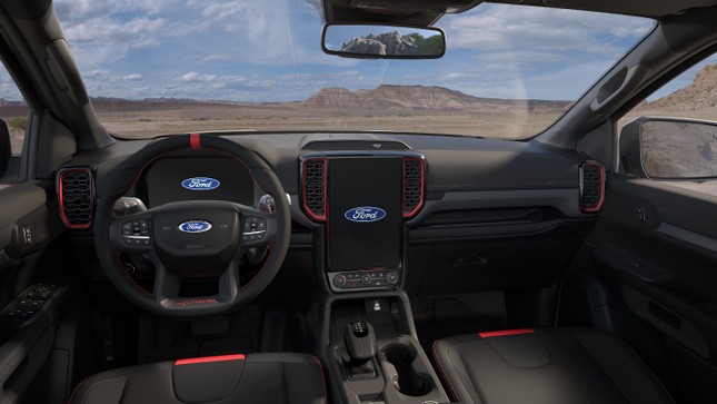 Đánh giá Ford Ranger Raptor 2023 mới về Việt Nam ảnh 2