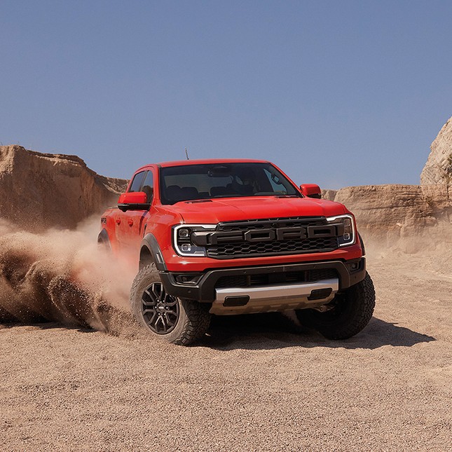Đánh giá Ford Ranger Raptor 2023 mới về Việt Nam ảnh 8