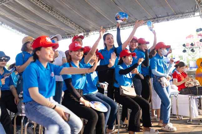 Hàng ngàn thanh niên công nhân Quảng Nam hào hứng 'nạp năng lượng tích cực' ảnh 2