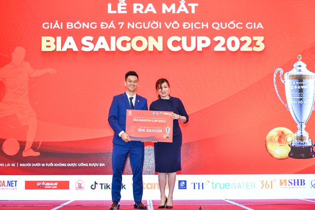 Bia Saigon và Vietfootball khởi động mùa giải bóng đá 7 người vô địch quốc gia ảnh 2