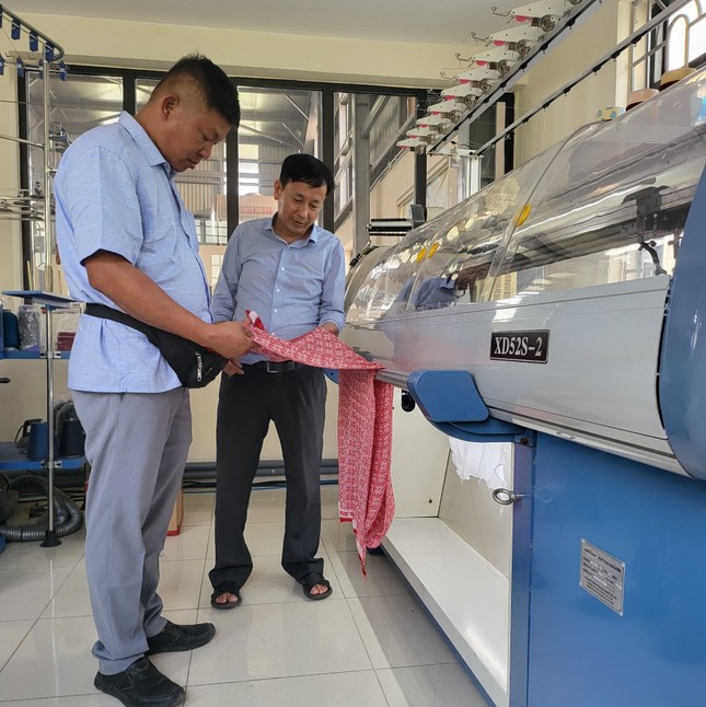 Nam Ban Silk cùng Trung tâm Nghiên cứu Dâu tằm tơ Trung Ương đưa tơ tằm Lâm Đồng vươn tầm quốc tế ảnh 1