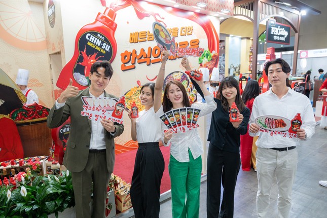 Bộ đôi tương ớt Việt và bánh tráng Việt được thực khách Hàn Quốc khen nức nở ảnh 1